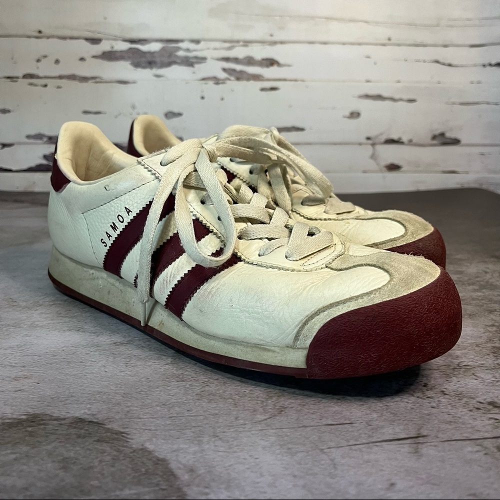 Adidas // Samoa Cream & Crimson Vintage Sneakers Size 9.5 Women